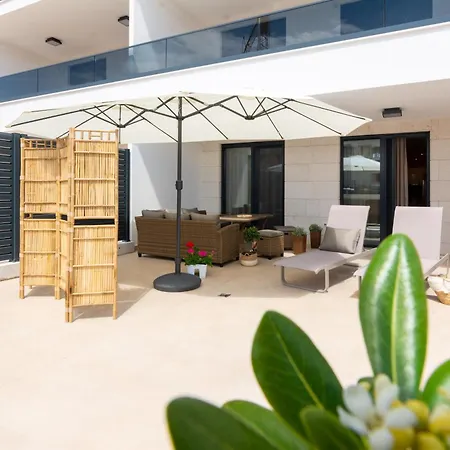 Tea Luxury Apartamento Zadar
